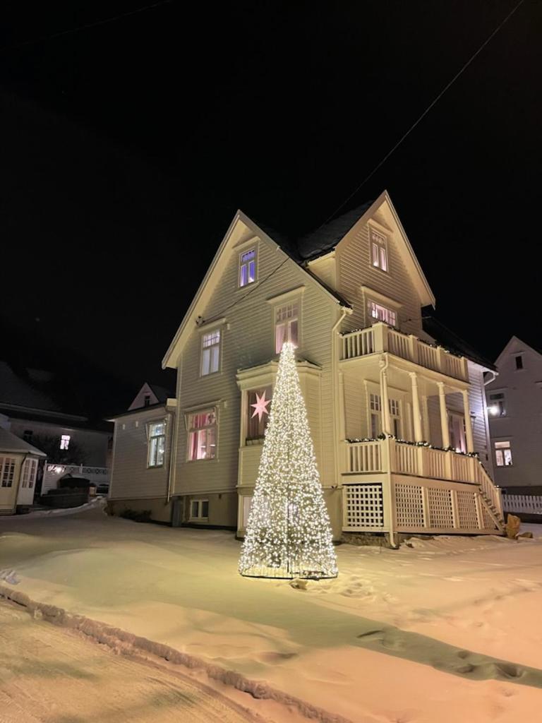 Апартаменты North Estate Jl Gate Тромсё Экстерьер фото